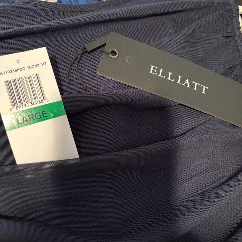 Midnight blue full length evening dress. - Picture 5 of 5